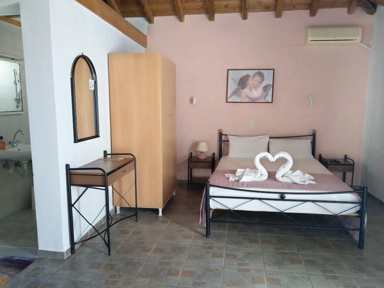Apartamentos Azalea View Skiathos Studios
