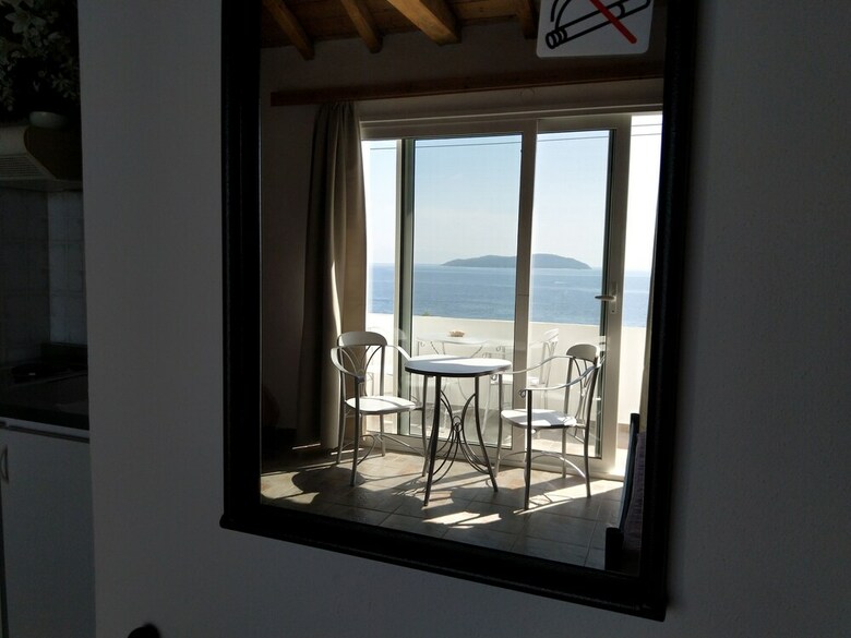 Apartamentos Azalea View Skiathos Studios
