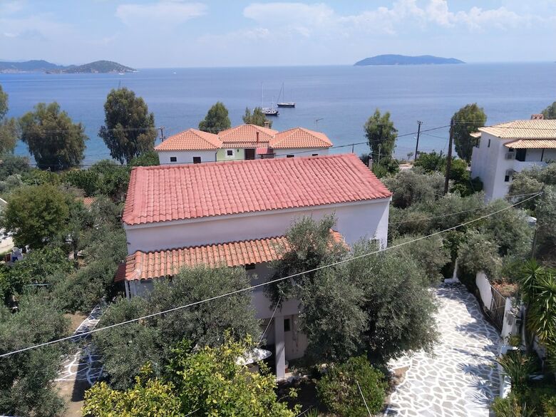 Apartamentos Azalea View Skiathos Studios