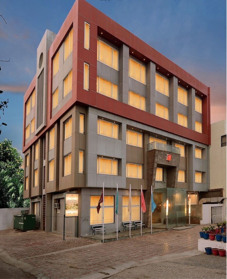 Hotel Dwarikadish Lords Eco Inn Dwarika