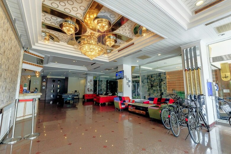 Mou Hotel Luchuan
