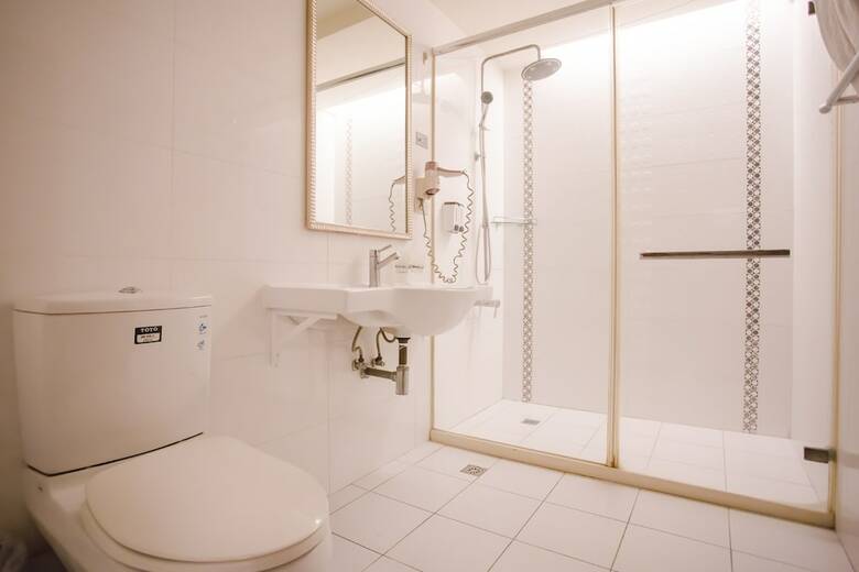 Mou Hotel Luchuan