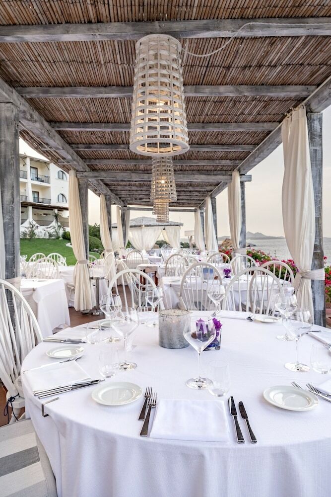 Club Hotel
