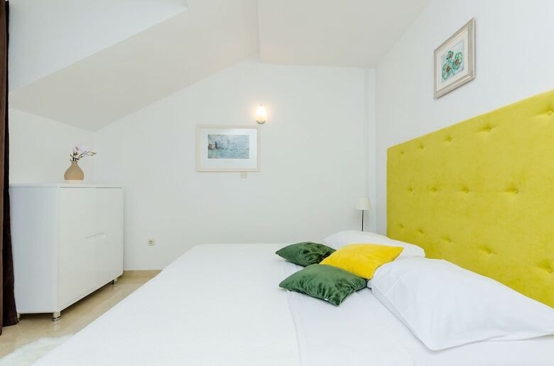 Apartments Sandito
