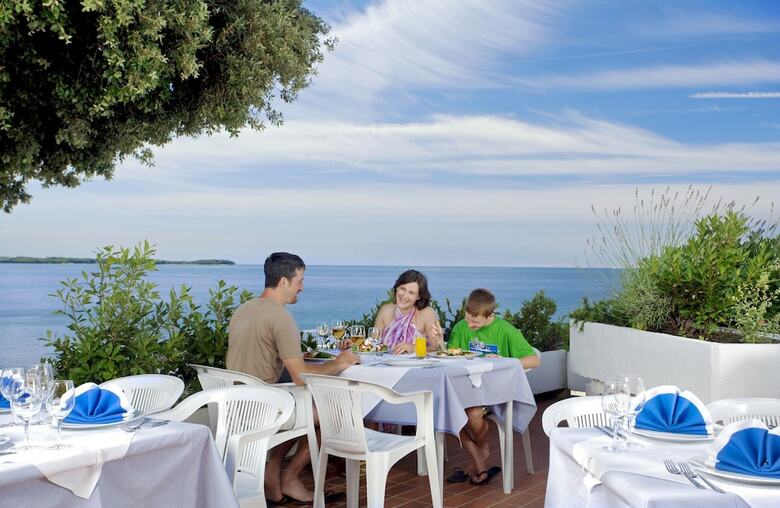 Hotel Lanterna Sunny Resort By Valamar