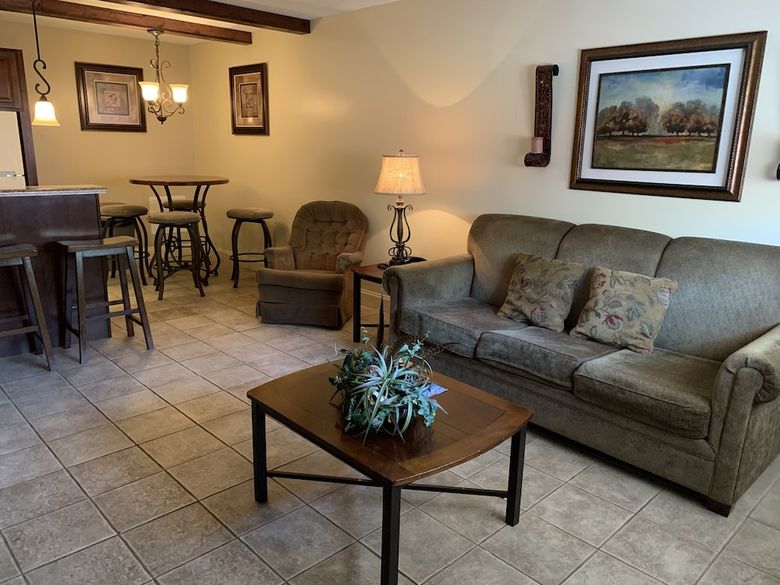 Hotel Oak Square Condominiums