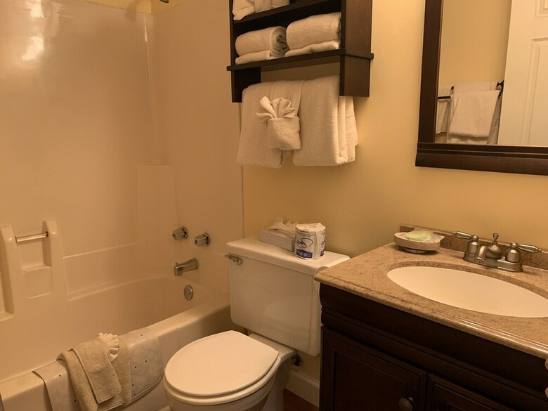 Hotel Oak Square Condominiums