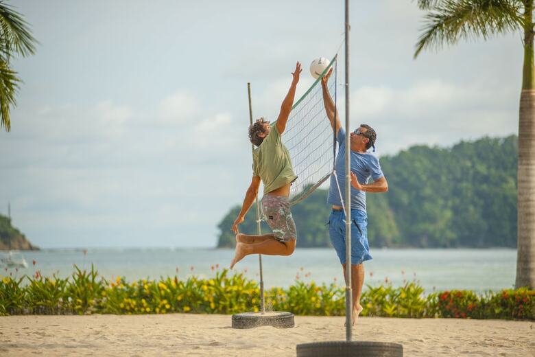 Stay In Cr Los Sue�os Condos