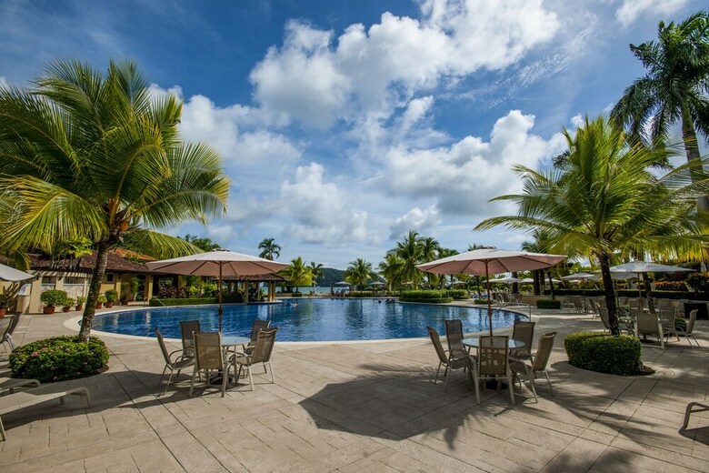Stay In Cr Los Sue�os Condos