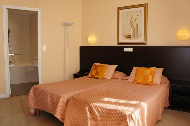 Hotel Ambassador