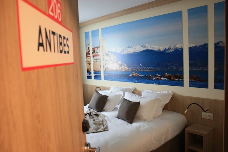 Brit Hotel Montargis