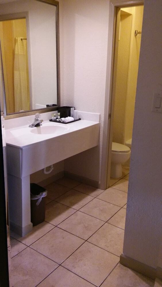Hotel Great Western Inn Suites