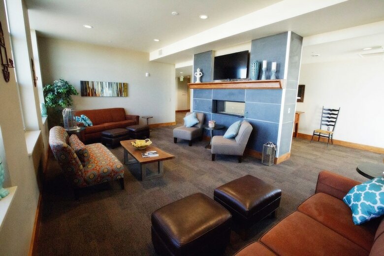 Watercrest Hotel At Hhcc