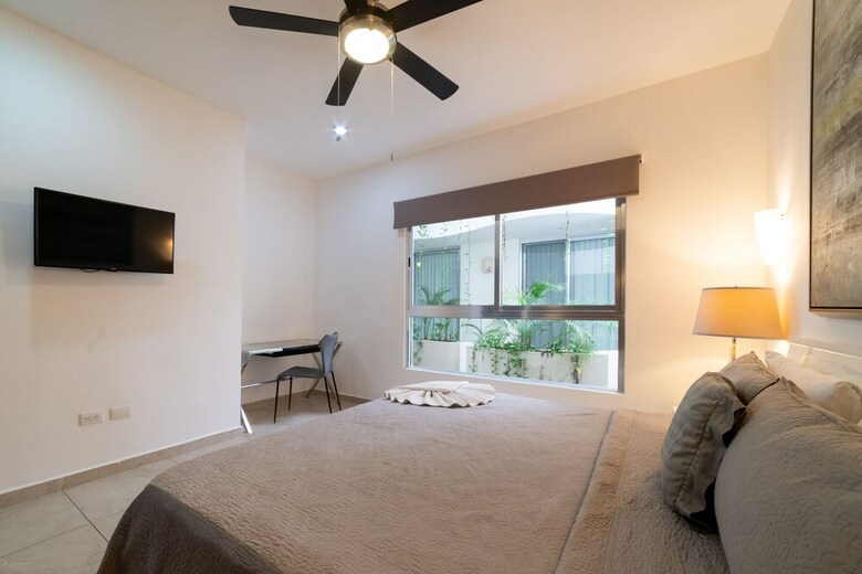 Skyline 24th By Playa Paradise