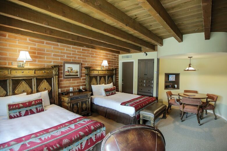 Agroturismo Tanque Verde Ranch
