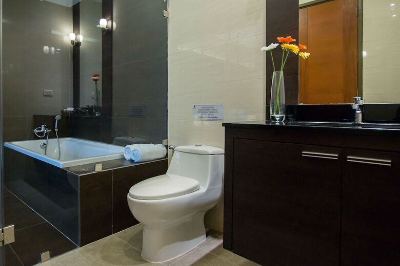 The Ville Jomtien Pool Villa