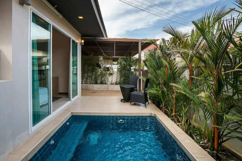 The Ville Jomtien Pool Villa