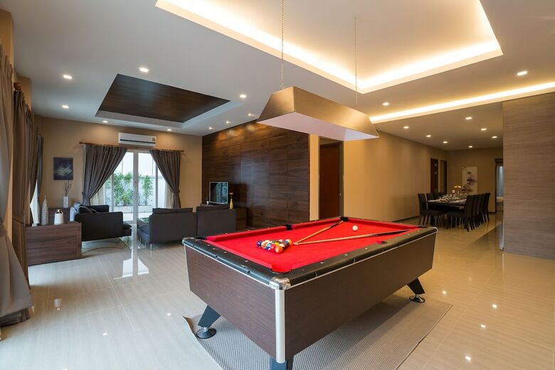 The Ville Jomtien Pool Villa
