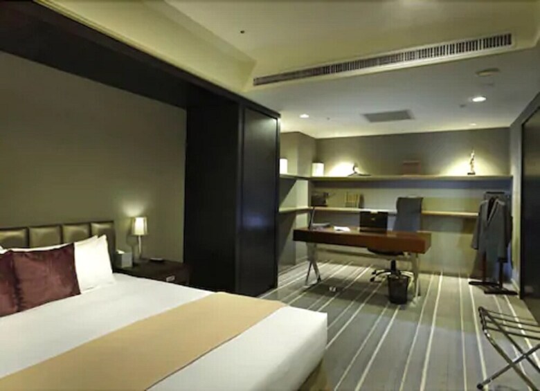 Urban Hotel 33