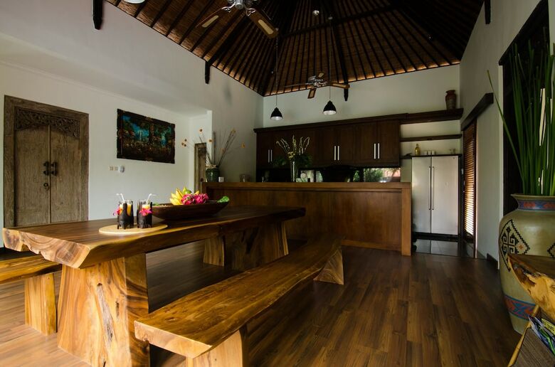 Villa Nesanur