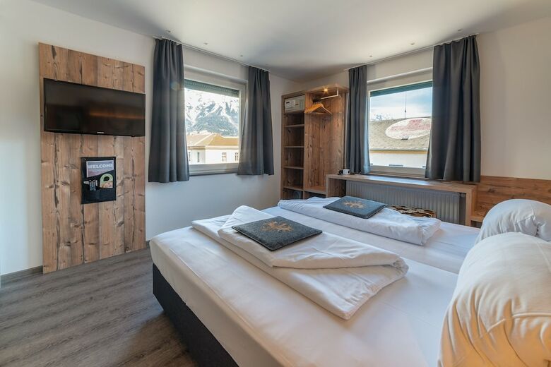 Binders Budget City-mountain Hotel