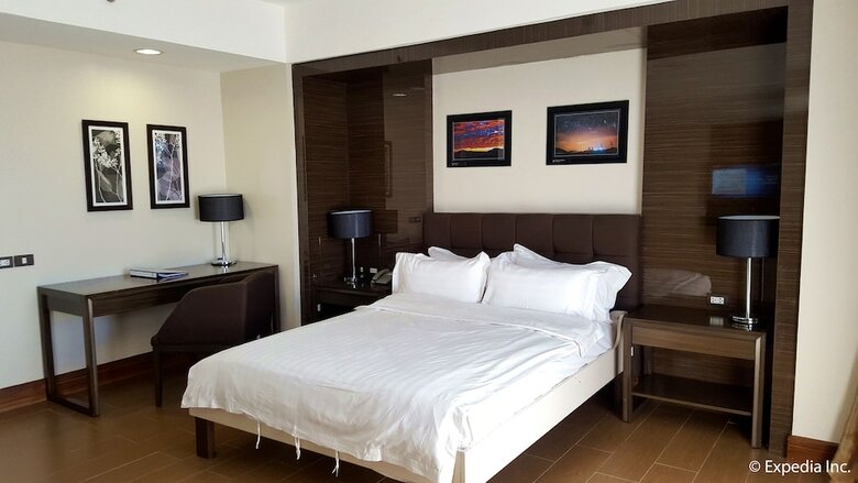 Newtown Plaza Hotel
