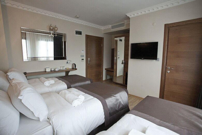 Pera Line Hotel