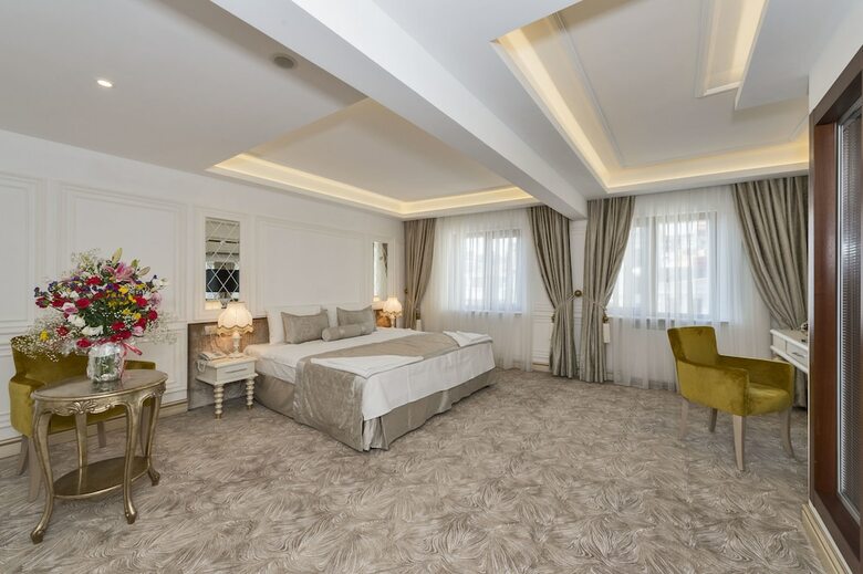 Eskar Hotel