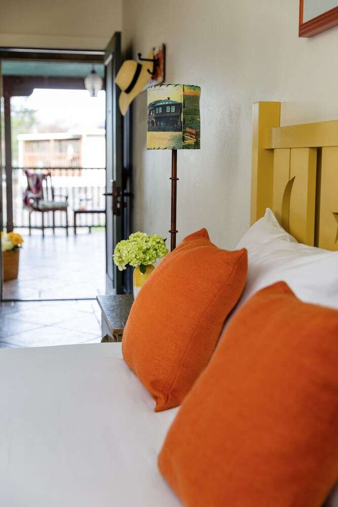 Hotel Sonoma Creek Inn