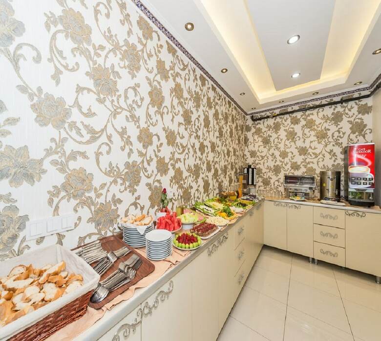 Raimond Hotel