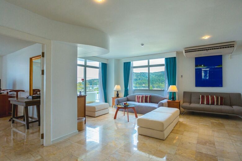 Apartamentos Waterfront Suites Phuket By Centara