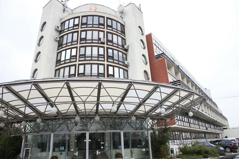 Hotel I