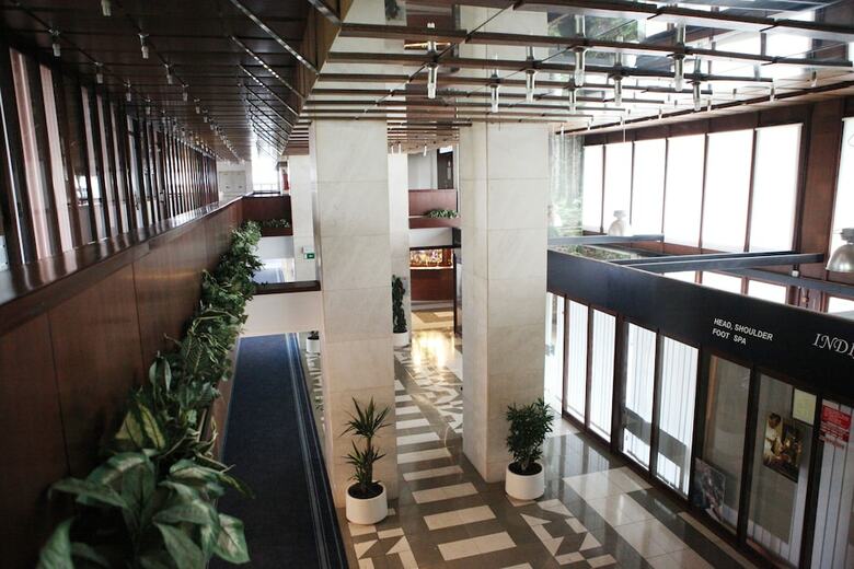 Hotel I