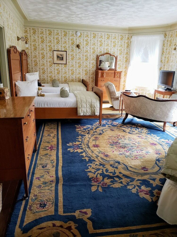 Hotel Moseley Cottage Inn & Town Motel