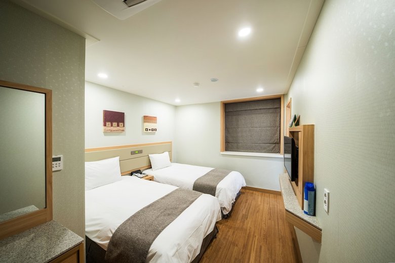 Staz Hotel Jeju Robero
