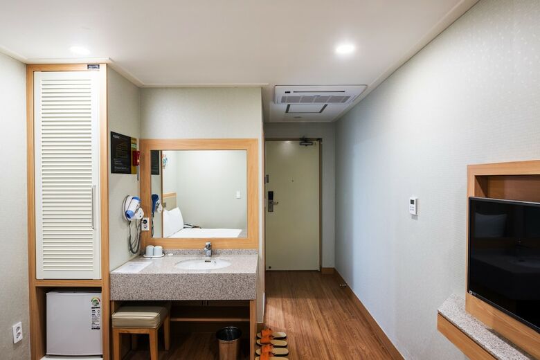 Staz Hotel Jeju Robero
