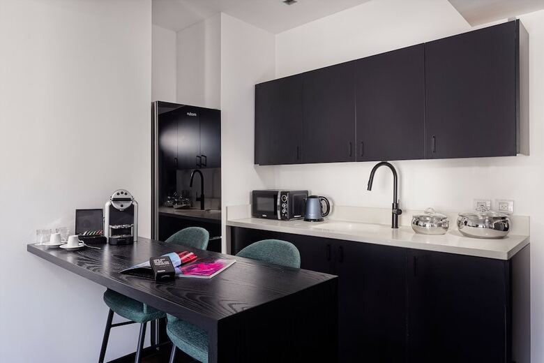 Townhouse Residence By Brown Hotels