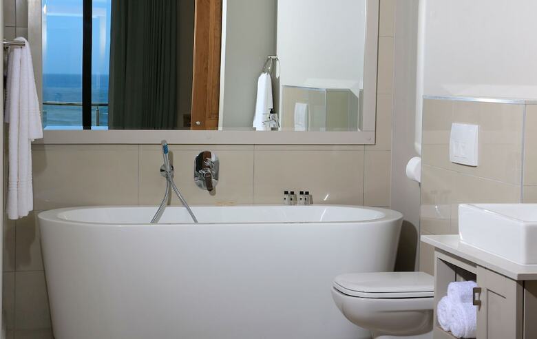 Apartamentos Brenton Haven Beachfront Resort