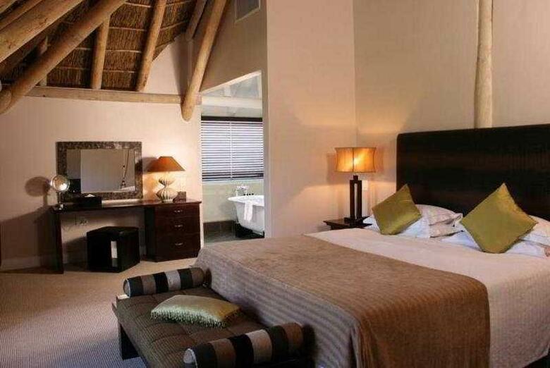 Mont Rochelle Hotel & Vineyard