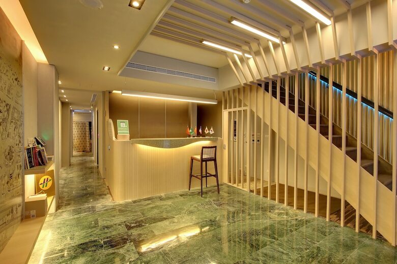Bayman Hotel