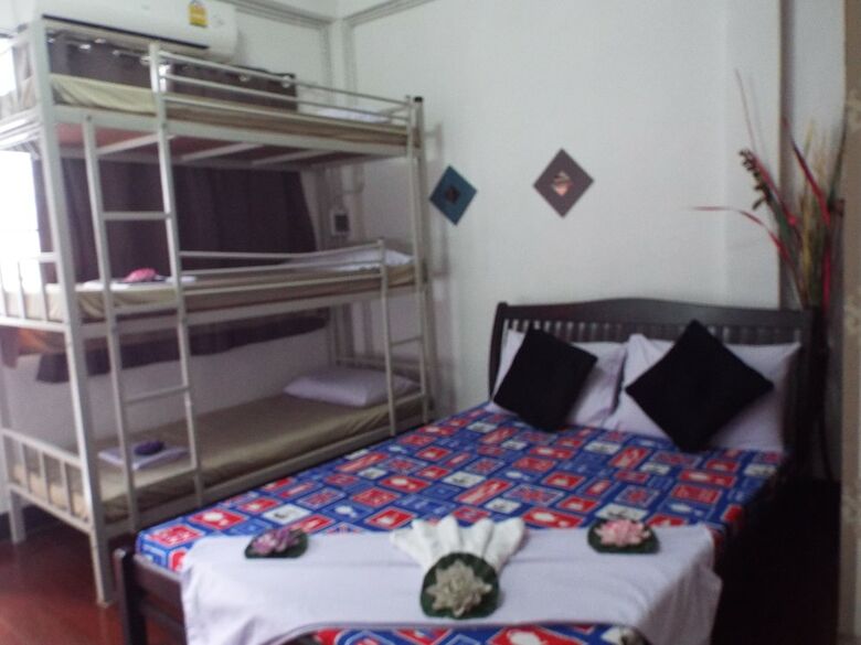 Hostal Hostel 24