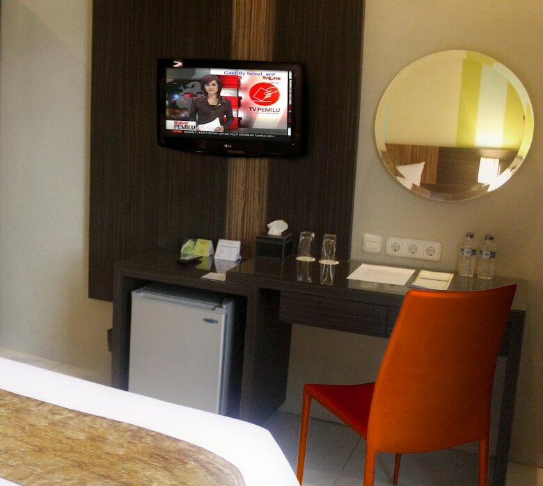 Pose In Hotel Yogyakarta