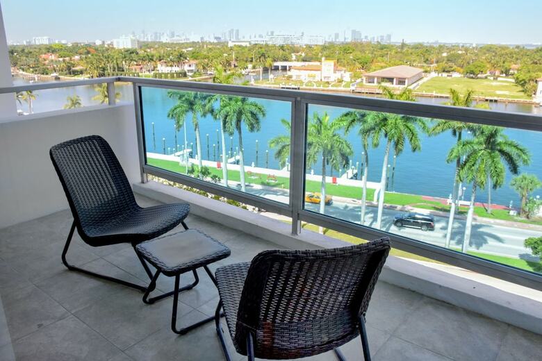 Aparthotel Seacoast Suites On Miami Beach