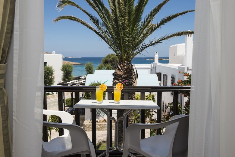 Hotel Contaratos Beach