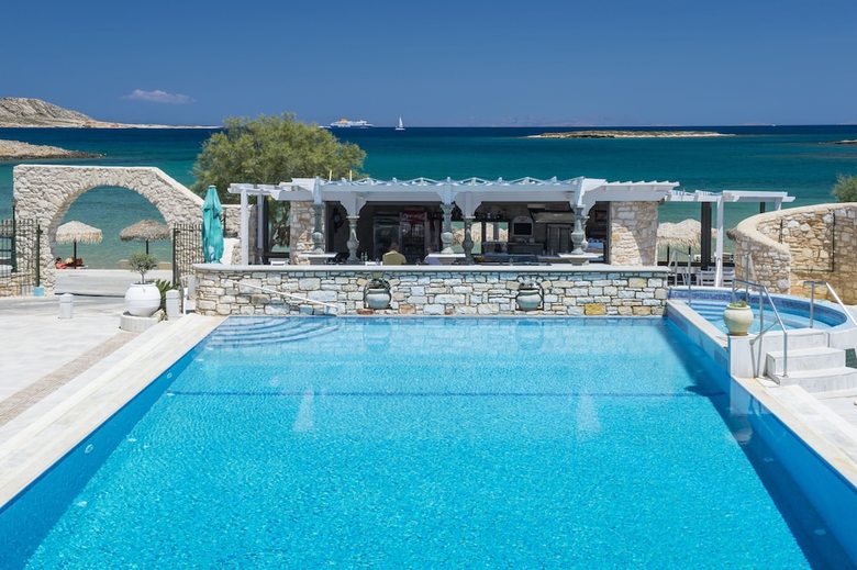 Hotel Contaratos Beach