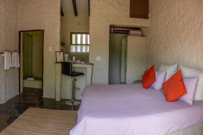 Hotel By Bush Telegraph Lodge
