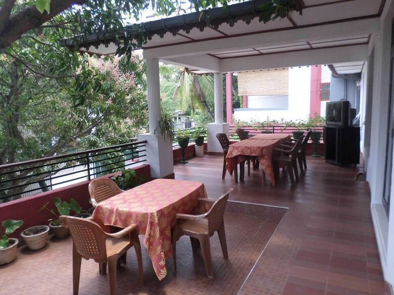 Thilaka City Hotel