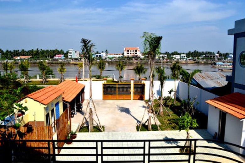 Oasis Hotel