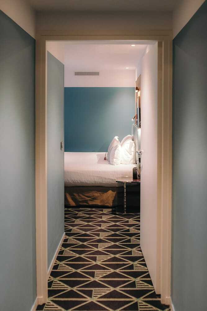 Hotel H�tel Eiffel Blomet