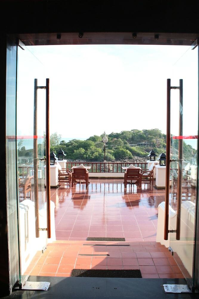 Hotel The Baiyoke Seacoast Resort